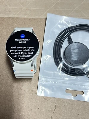 Reloj inteligente Samsung Galaxy Watch 7 40 mm gps plateado SM-L300 Foto 1 de 4