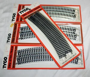 4 Packages of TYCO Tru-Steel 18" Radius Track - 16 Sections Total - NEW - Picture 1 of 2