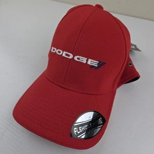 Nuevo con etiquetas Dodge Stripe Licencia Algodón Ala Sándwich Ajustada Gorra Roja - Imagen 1 de 7
