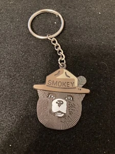 smokey the bear metal keychain - Picture 1 of 2