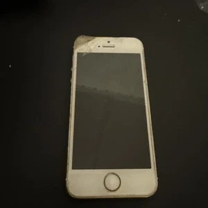 Apple iPhone 5 - Zdjęcie 1 z 2