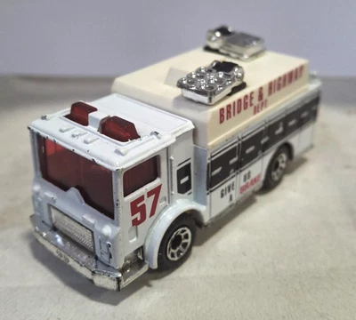 Vintage 1991 1/64 Scale Matchbox Superfast 2MB57-H Mack Power Truck TC-265 - Image 1 of 4