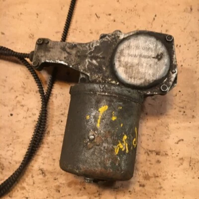 Motor limpiaparabrisas enano OEM 1968-80 MGB LUCAS 75705H con fecha de septiembre de 1974 Foto 1 de 4