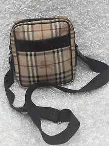Bolso bandolera Burberrys Haymarket recubierto a cuadros de lona y cuero - Imagen 1 de 18