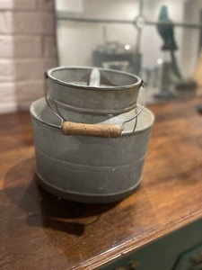 French Live Bait Box 1950’s /60’s - Picture 1 of 3