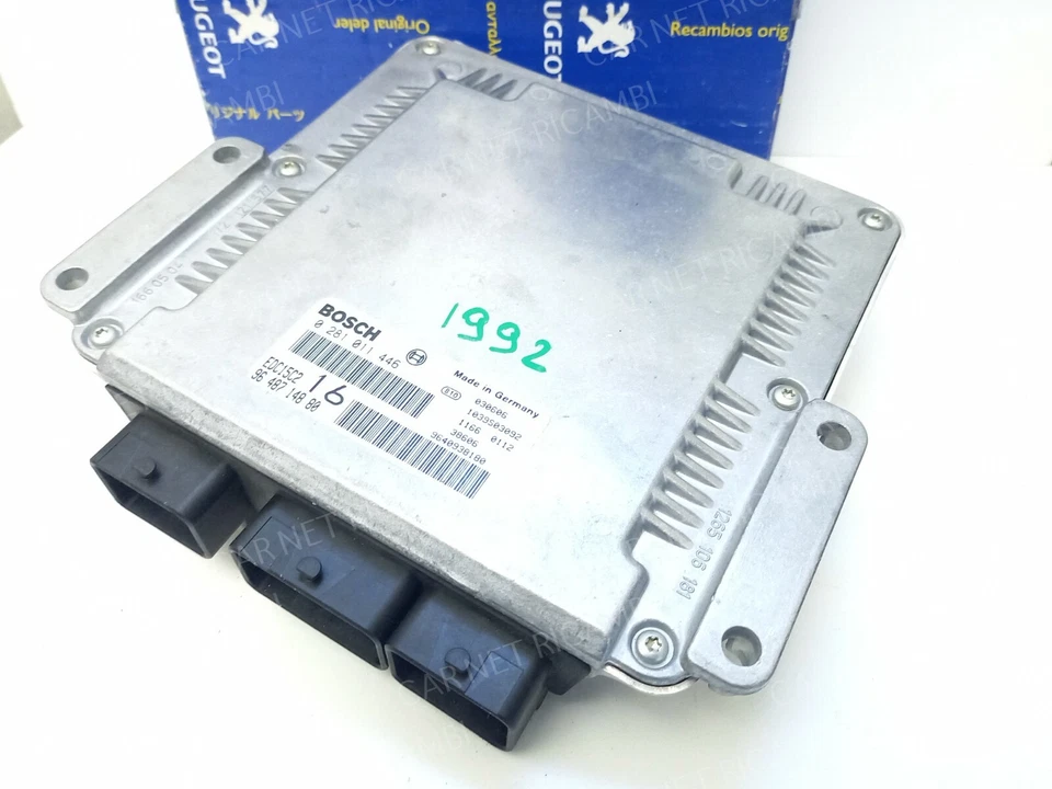 0281011446 BOSCH EDC15C2 9648714880 CENTRALINA MOTORE PEUGEOT 406 2.2 HDI 98 KW - Immagine 1 di 4