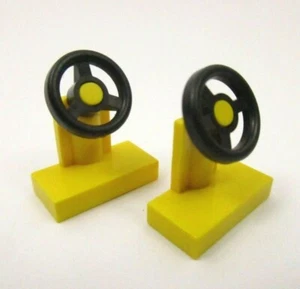 LEGO x2 Yellow Vehicle Steering Stand 1x2 with Black Steering Wheel Réf 3829c01 - Imagen 1 de 1