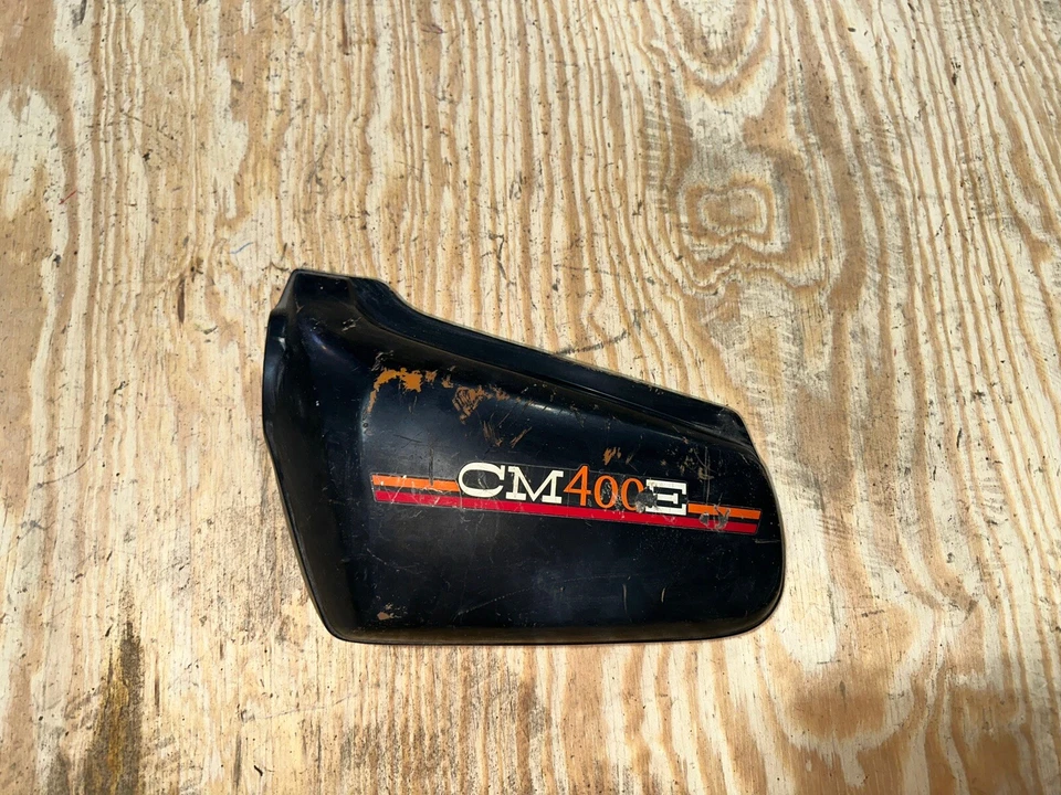 Cubierta lateral izquierda Honda CM400E CB400 1980 Foto 1 de 4