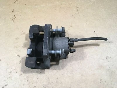 BMW E60 535xi 2008-2010 soporte pinza freno trasero derecho 42/20 BMW OEM. Foto 1 de 4