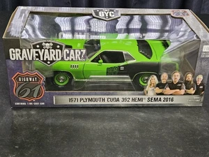 Highway 61 1:18 Scale 1971 Plymouth Hemi Cuda. Graveyard Carz SEMA 392 Hemi. NEW - Picture 1 of 6