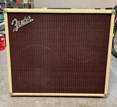 Fender Vibro King Extension Cabinet 2x12 - Excellent Condition! - Image 1 of 4