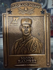 1997 Pinnacle XPress METAL WORKS (#18 di 20) MANNY RAMIREZ "BRONZO" - Foto 1 di 2