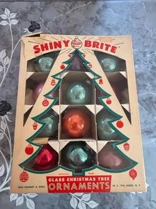 Vintage 12 Shiny Brite Glass Ornaments + box Multicolor 1950s 1960s Christmas - Picture 1 of 3