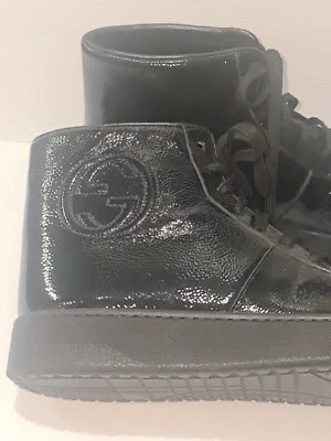 Auténticas Tenis Gucci Soho 338922 Tobillo Alto Negro Charol IT S.40G Foto 1 de 4
