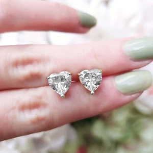 14K Yellow Gold Lab Grown Diamond 1Ct Heart Cut Women's Solitaire Stud Earrings - Picture 1 of 7