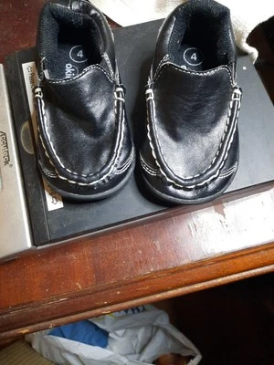 Okie Dokie Infant Boy Faux Leather Shoes Black Size 4 NWT - Image 1 of 4