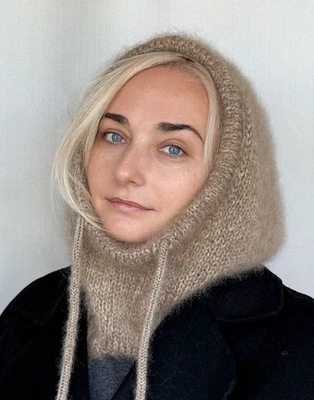 Capucha de pasamontañas de alpaca tejida beige melange Foto 1 de 3