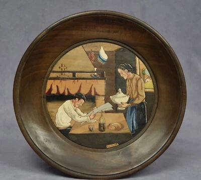 SCENE DE VIE PAYS BASQUE /PYROGRAVURE & PEINTURE sur ASSIETTE BOIS SIGNEE CH. P. - Photo 1/4