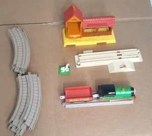 Thomas & Friends Trackmaster Rail System HiT Toy Co. "PERCY'S DAY AT THE FARM" - Picture 1 of 9