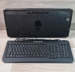 Teclado de escritorio multimedia con cable Dell Alienware DCHF6 diseño QWERTY del Reino Unido - Imagen 1 de 7