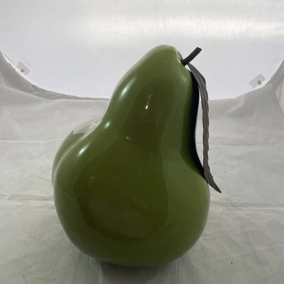 Manzana o pera verde grande con diseños de ballard de hoja de metal descontinuado 11" Foto 1 de 4