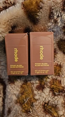 Rhode Pocket Blush – Sun Soak | 5.3g / 0.18 oz - Image 1 of 2