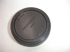 Genuine OLYMPUS OM mount rear lens cap , ZUIKO 50 1.8 1.4 OM-1 OM-10 Japan - Picture 1 of 3
