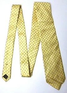 President Donald J Trump Signature Collection Tie Gold Color 59 Inch - Picture 1 of 4