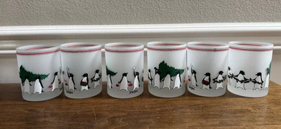 VINTAGE SET OF 6 NEIMAN MARCUS FROSTED CHRISTMAS PENGUIN LOWBALL GLASSES - Image 1 of 4