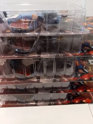 DC DIRECT - CONJUNTO COMPLETO DE 5 FIGURAS DE AÇÃO DE CRISE DE IDENTIDADE SÉRIE 2 COM BATMAN - Imagem 1 de 4