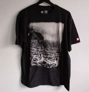 Element Skateboarding Size Large Black Short Sleeve Shirt w/ Old Country Cabin - Picture 1 of 8