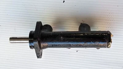 CILINDRO MAESTRO FRENO PARTE ECP FERRARI 308 328 GTB S USADO 111338 Foto 1 de 3