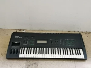 Yamaha SY77 Synthesizer - Picture 1 of 8