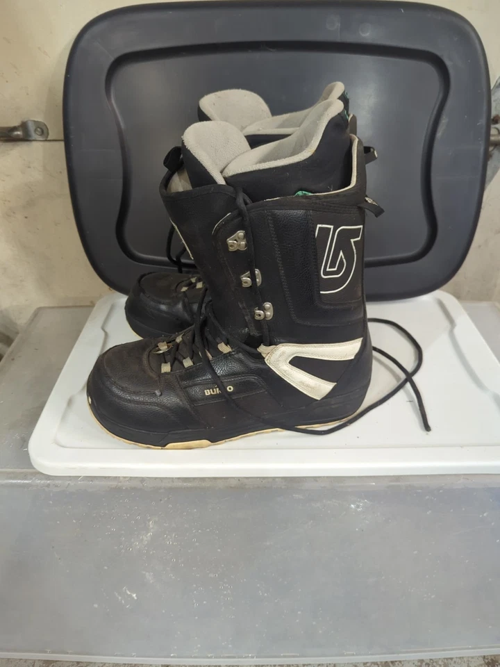 Botas de Snowboard Burton Impresión Homenaje Con Cordones Talla 14 EE. UU. Negras/Blancas Foto 1 de 4
