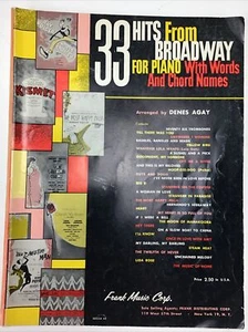33 Hits vom Broadway für Klavier mit Worten und Akkordnamen Buch. Denes Agay - Bild 1 von 5