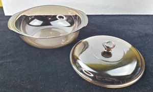 Vintage Pyrex Visions Amber Glass 2L Round Casserole Dish D-24 Corning NY USA - Picture 1 of 5