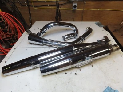 2001 Suzuki Marauder VZ800 Exhaust - Image 1 of 4