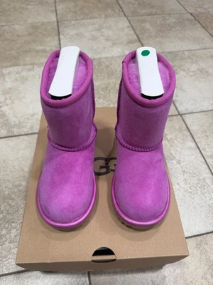 BOTAS NIÑOS NIÑAS TALLA 9 Púrpura UGG CLASSIC II Brillo Foto 1 de 4