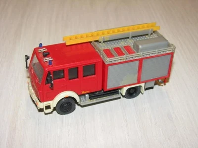 Preiser 35001 Feuerwehr Tanklöschfahrzeug TLF 16 MB 1019 AF/36 Aufbau Ziegler - Bild 1 von 2