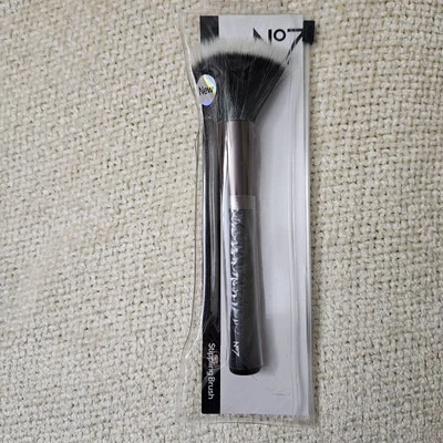 No7 Щетка для штриховки.  - Изображение 1 из 2