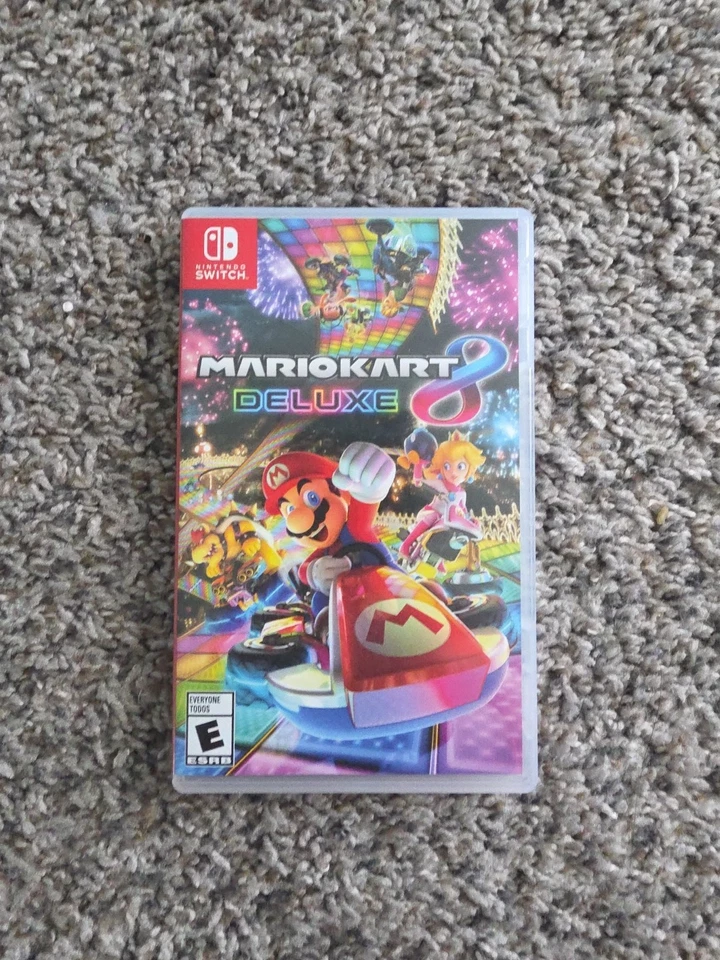 Mario Kart 8 -- Deluxe Edition (Nintendo Switch, 2017) [USED, CIB] - Image 1 of 1