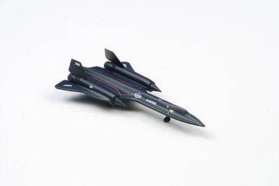 Dragon Models 1/400 SR-71A Blackbird #61-7964 USAF 9th SRW - Image 1 of 2