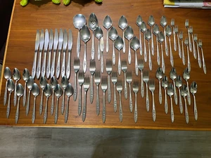 Oneida Community Stainless Flatware Rose Shadow 63 Pieces plus 8 Ice Tea Spoons - Picture 1 of 11