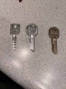 GM KEY BLANKS (1) B-46 J (5) B-47 k (5) B49 B 1971 1975 1979 1983-1986 CURTIS - Picture 1 of 4