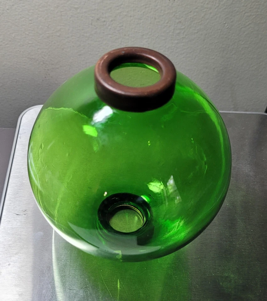 WEATHERVANE/LIGHTENING ROD GREEN GLASS BALL  fits 3/4'' rod,SOLD AS SHOWN - Image 1 of 1