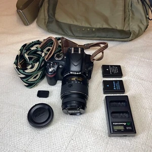 Nikon D3000 10.2MP Digital SLR Camera Kit AF-S DX Nikkor 18-55mm - Poor Latch - Picture 1 of 9