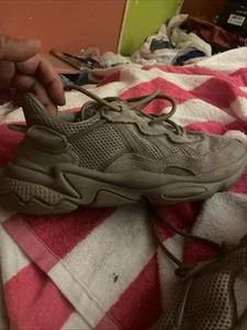 Size 4.5 - adidas Ozweego Grey - GW4671 6 Women’s Shoes Men’s Kids Sneakers Gray - Picture 1 of 7
