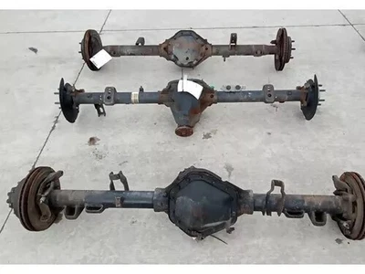 2017 Jeep Wrangler Front Axle Assembly 3.21 Ratio 101K Miles OEM - Image 1 of 3
