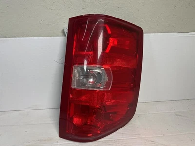 Luz trasera del conductor Chevy Silverado 2500 2007-2014 OEM Foto 1 de 4
