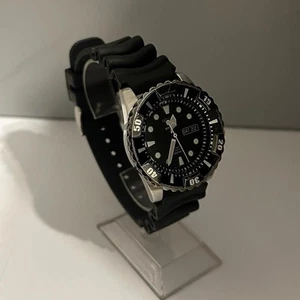 Men’s Seiko 5 Sports Automatic Day/Date Rubber Band WatchRef Number: SNZJ19J2 - Picture 1 of 6